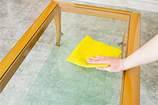2. Limpar as superfícies de vidros